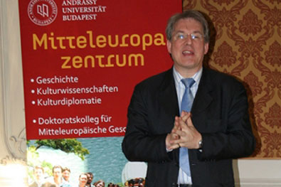 Prof. Dr. Georg Kastner, Dekan der Fakultät für Mitteleuropäische Studien