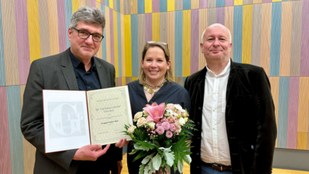 Wissenschaftliche Exzellenz anerkannt: Robert-Gragger-Preis für Dr. Orsolya Tamássy-Lénárt