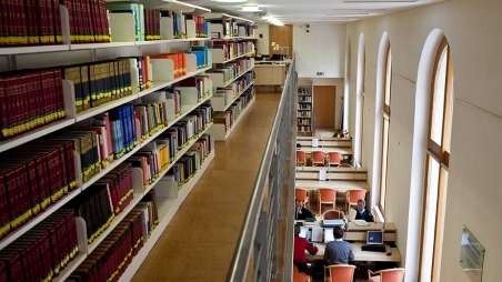 Auswärtiges Amt fördert AUB-Bibliothek